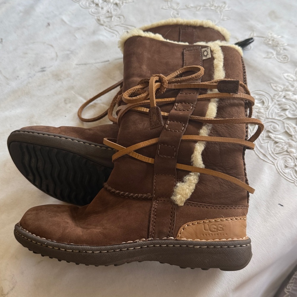 UGGS catolina, tall winter boot size 5 excellent condition - Picture 10 of 13